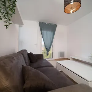 Appartement Neuf Equipe Avec Garage Privatif, Marseille